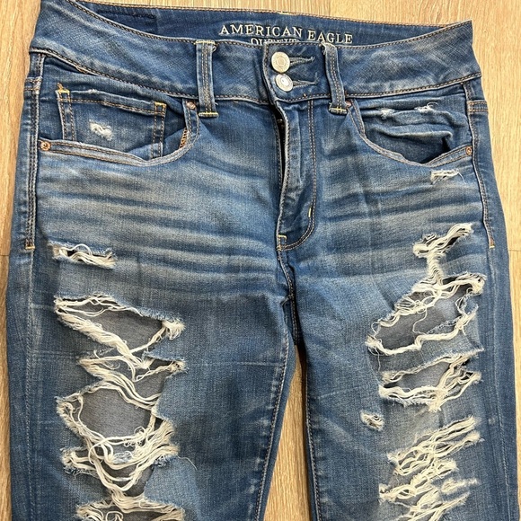 American Eagle distressed artist crop jeans - Picture 2 of 5
